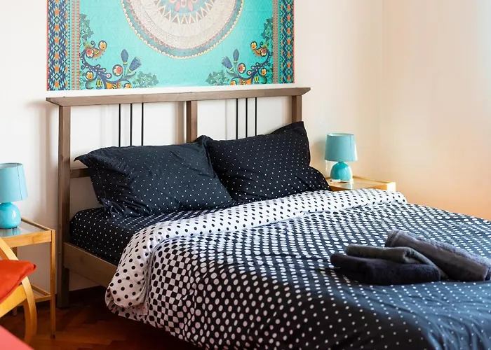 Old Town Cozy Apartment - University Square - Central Location